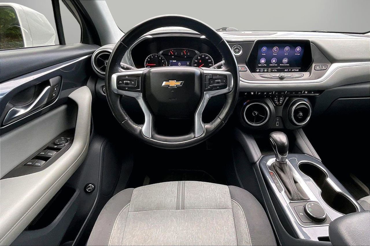 Used 2020 Chevrolet Blazer LT FWD image 12