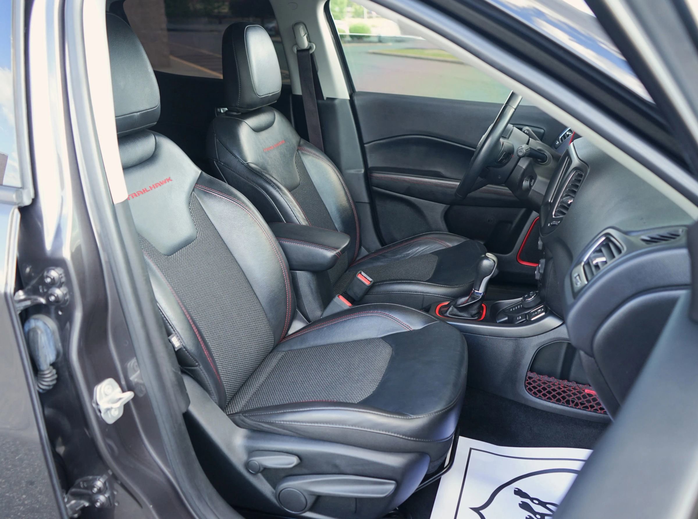 Used 2018 Jeep Compass Trailhawk image 29