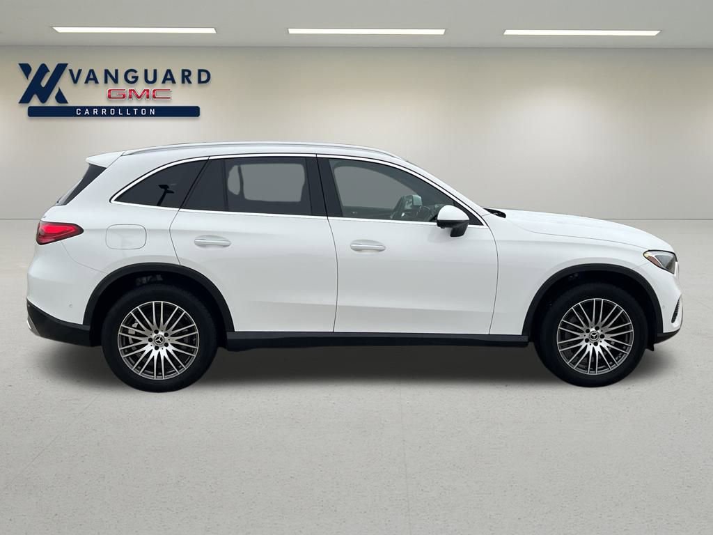 Used 2024 Mercedes-Benz GLC 300 4MATIC image 6