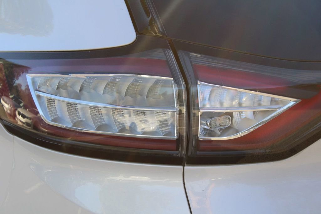 Used 2017 Ford Edge Titanium w/ Equipment Group 301A image 39