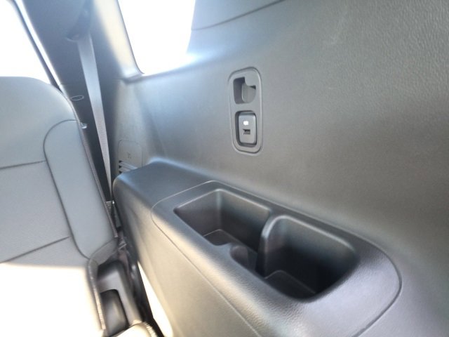 Used 2023 Chevrolet Traverse RS w/ LPO, Floor Liner Package image 35