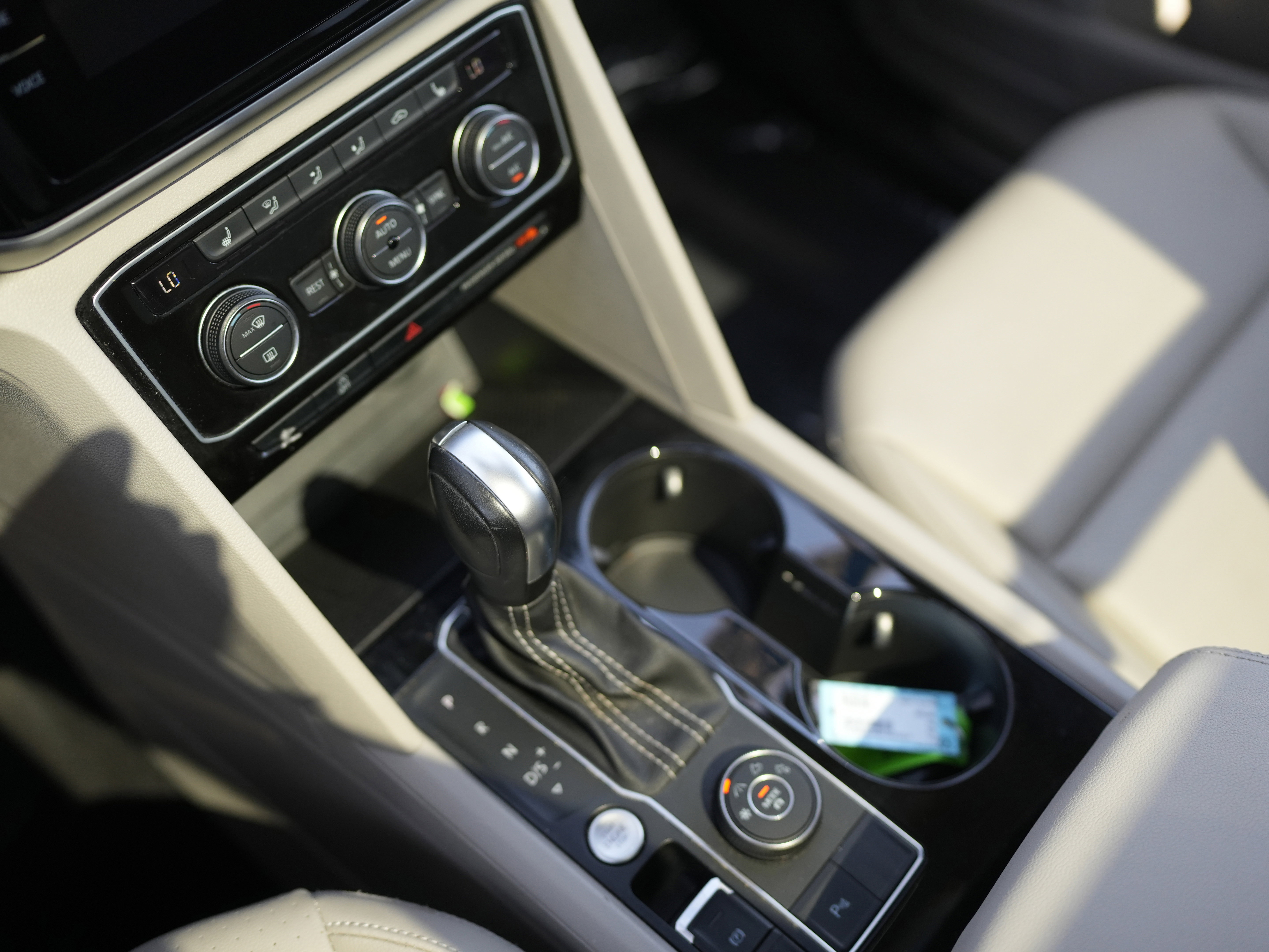 Used 2023 Volkswagen Atlas SEL image 16