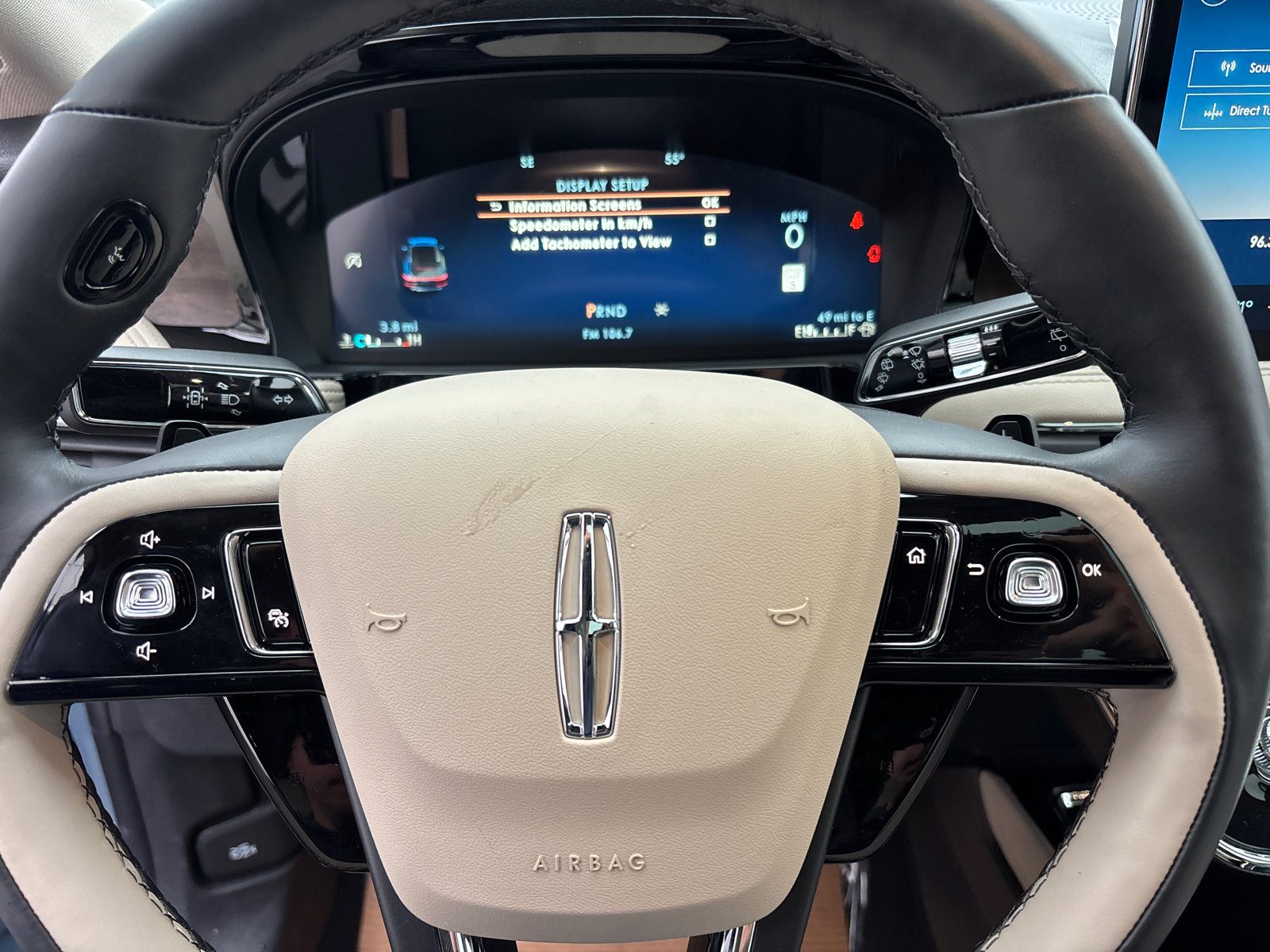 New 2026 Lincoln Corsair Reserve image 16