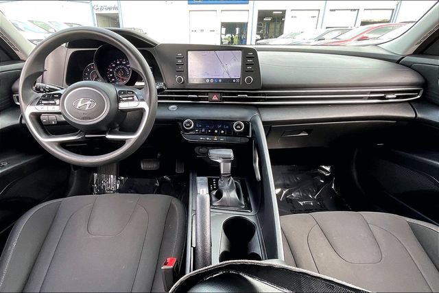 Certified 2021 Hyundai Elantra SEL FWD image 18