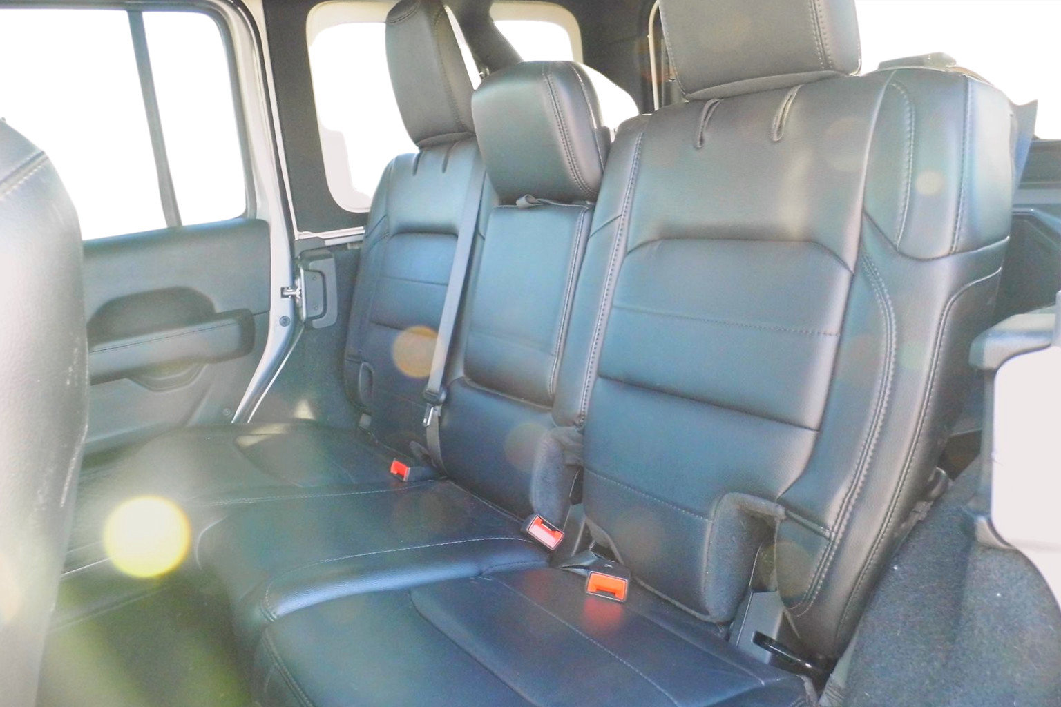 Used 2020 Jeep Wrangler Unlimited Sahara image 23