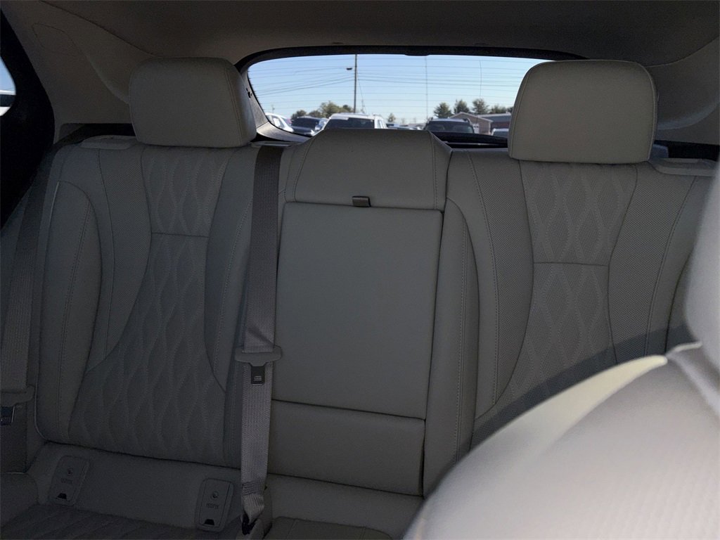 Used 2023 Buick Envision Avenir image 23