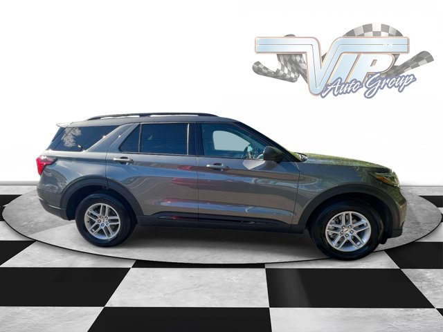 Used 2026 Ford Explorer Active AWD/4WD image 5