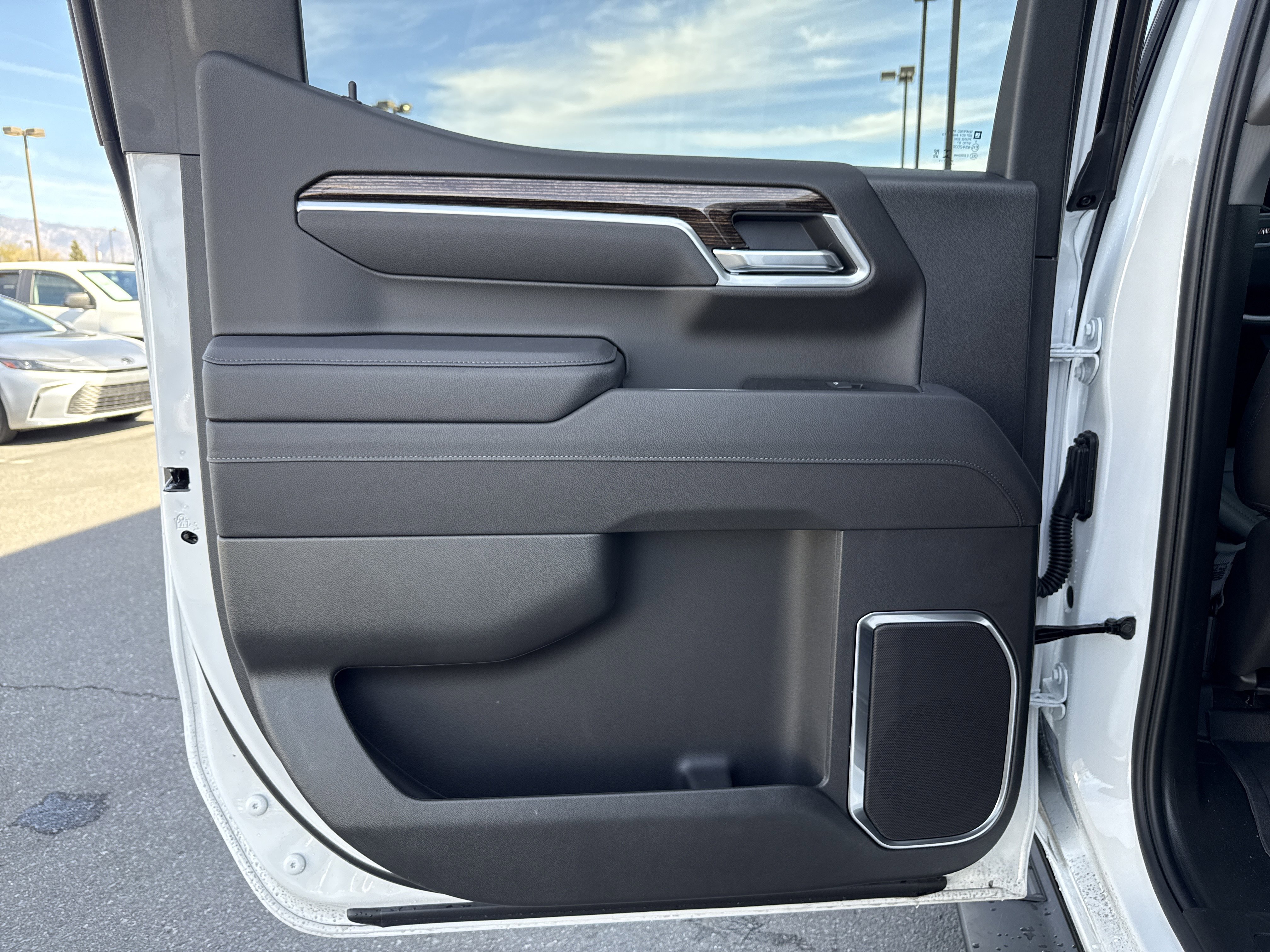 Used 2026 GMC Sierra 1500 Elevation w/ Elevation Premium Package image 27