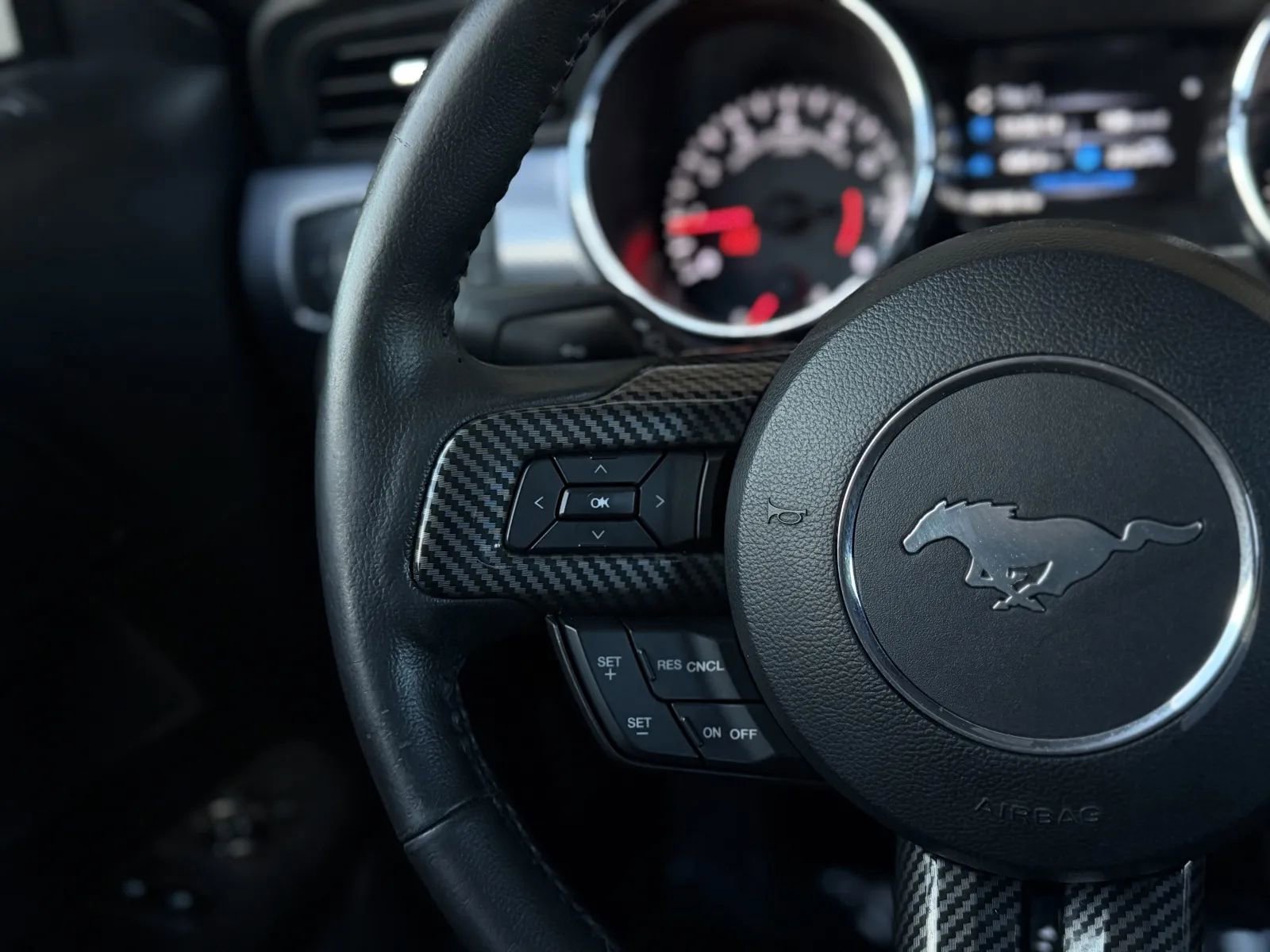 Used 2015 Ford Mustang GT RWD image 21