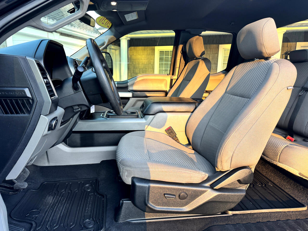 Used 2020 Ford F350 XLT w/ FX4 Off-Road Package image 12