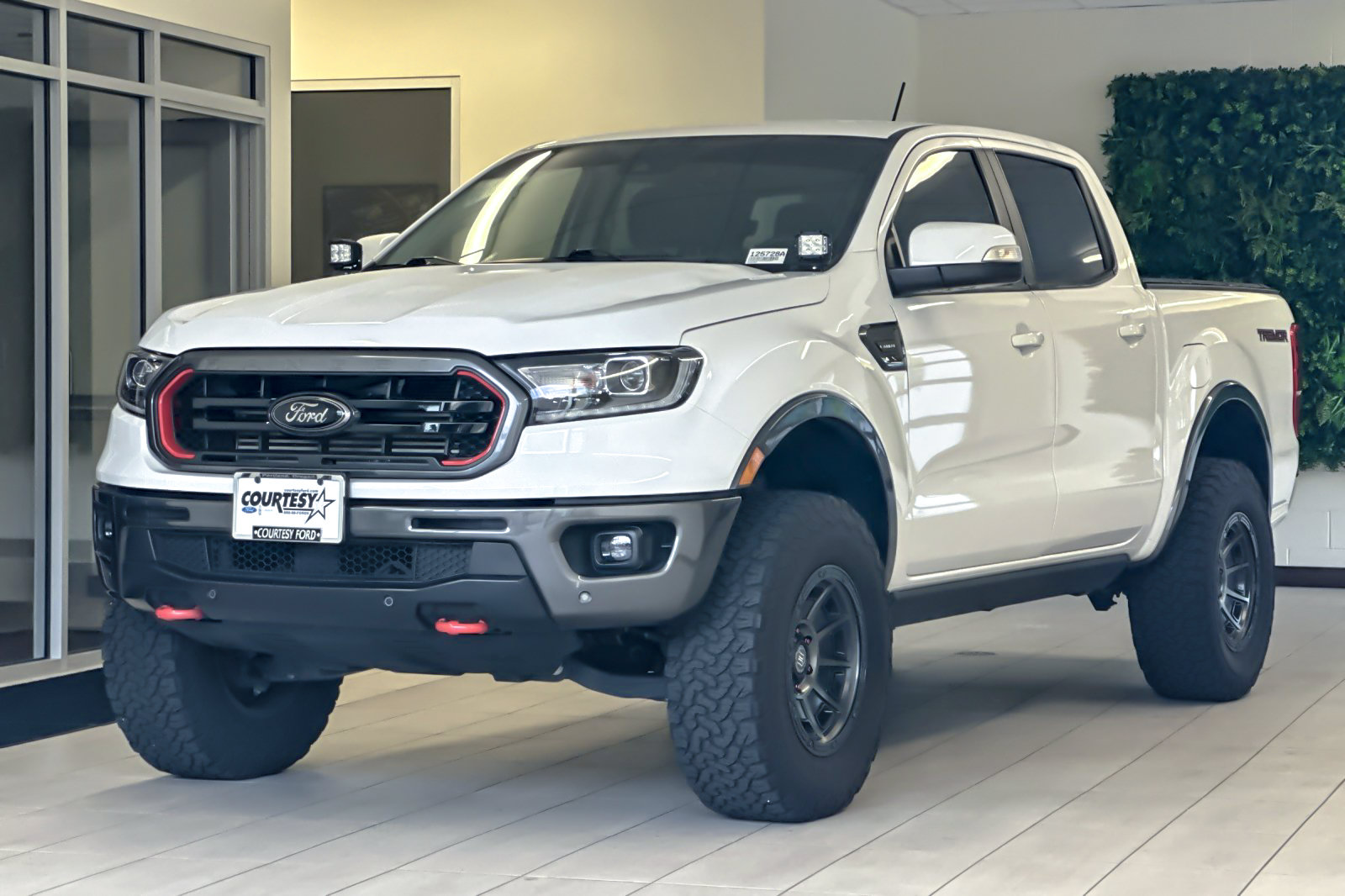 Used 2023 Ford Ranger Lariat w/ Tremor Off-Road Package AWD/4WD image 8