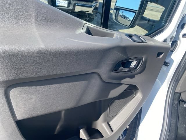 New 2024 Ford Transit 250 148 Medium Roof w/ Load Area Protection Package RWD image 11