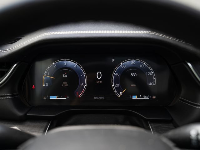 Used 2024 Jeep Grand Cherokee Limited w/ Black Appearance Package AWD/4WD image 24