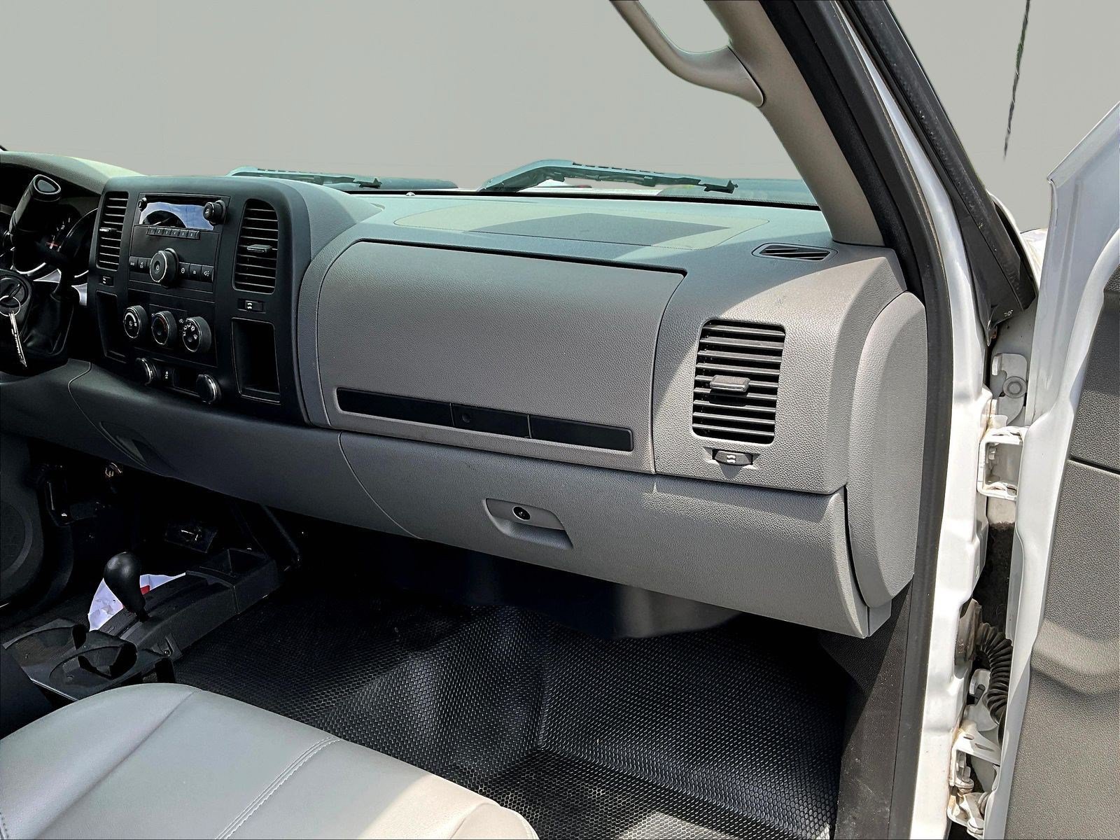 Used 2013 Chevrolet Silverado 2500 W/T AWD/4WD image 19