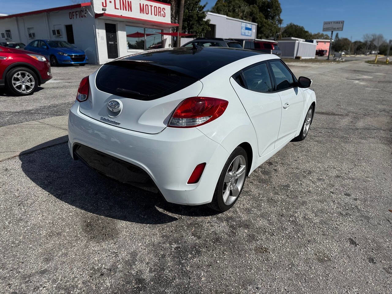 Used 2014 Hyundai Veloster w/ Style Package 02 FWD image 8