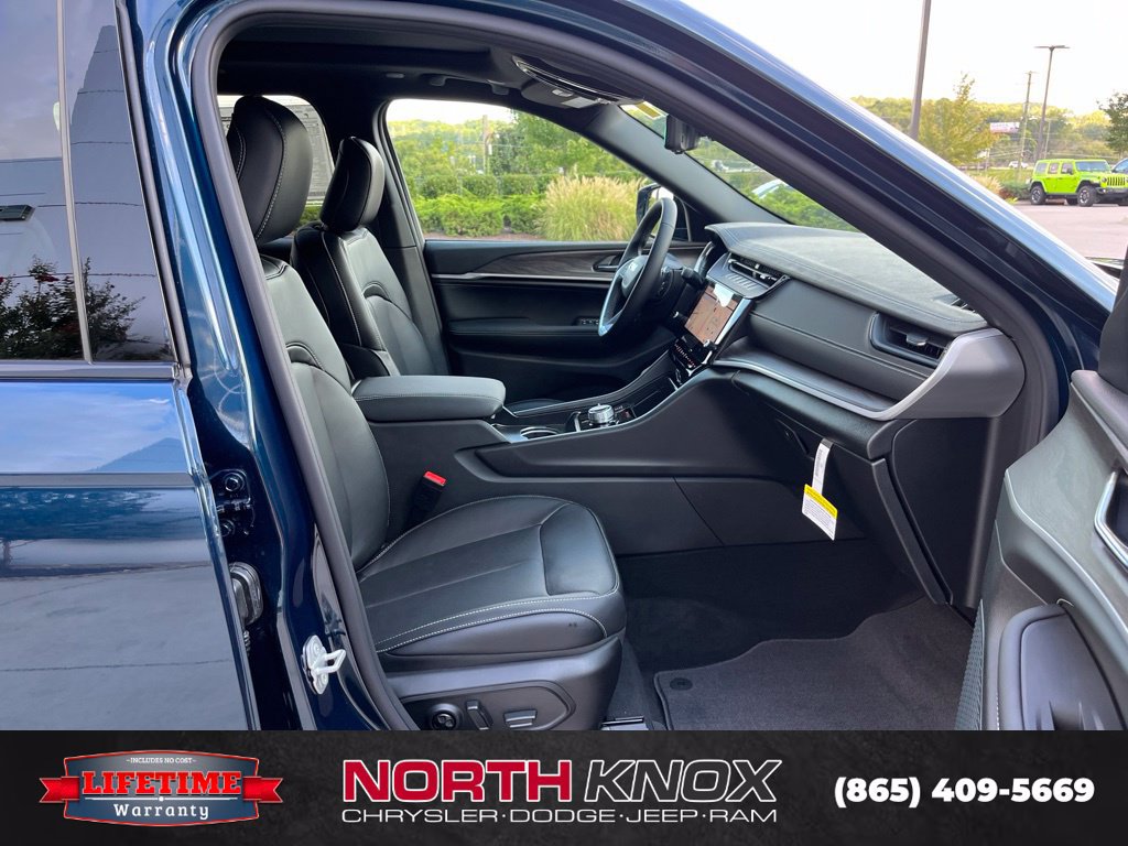 New 2027 Jeep Grand Cherokee Limited AWD/4WD image 27