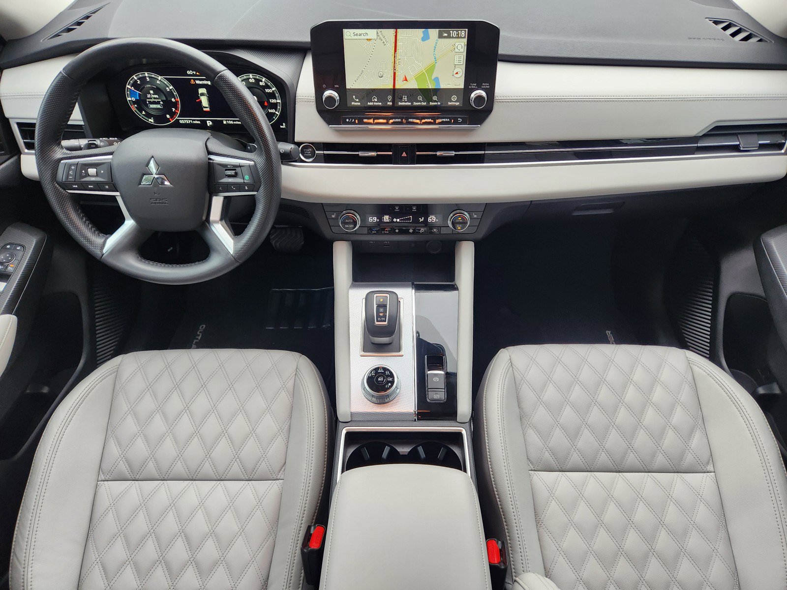 Used 2024 Mitsubishi Outlander SEL Black Edition FWD image 8