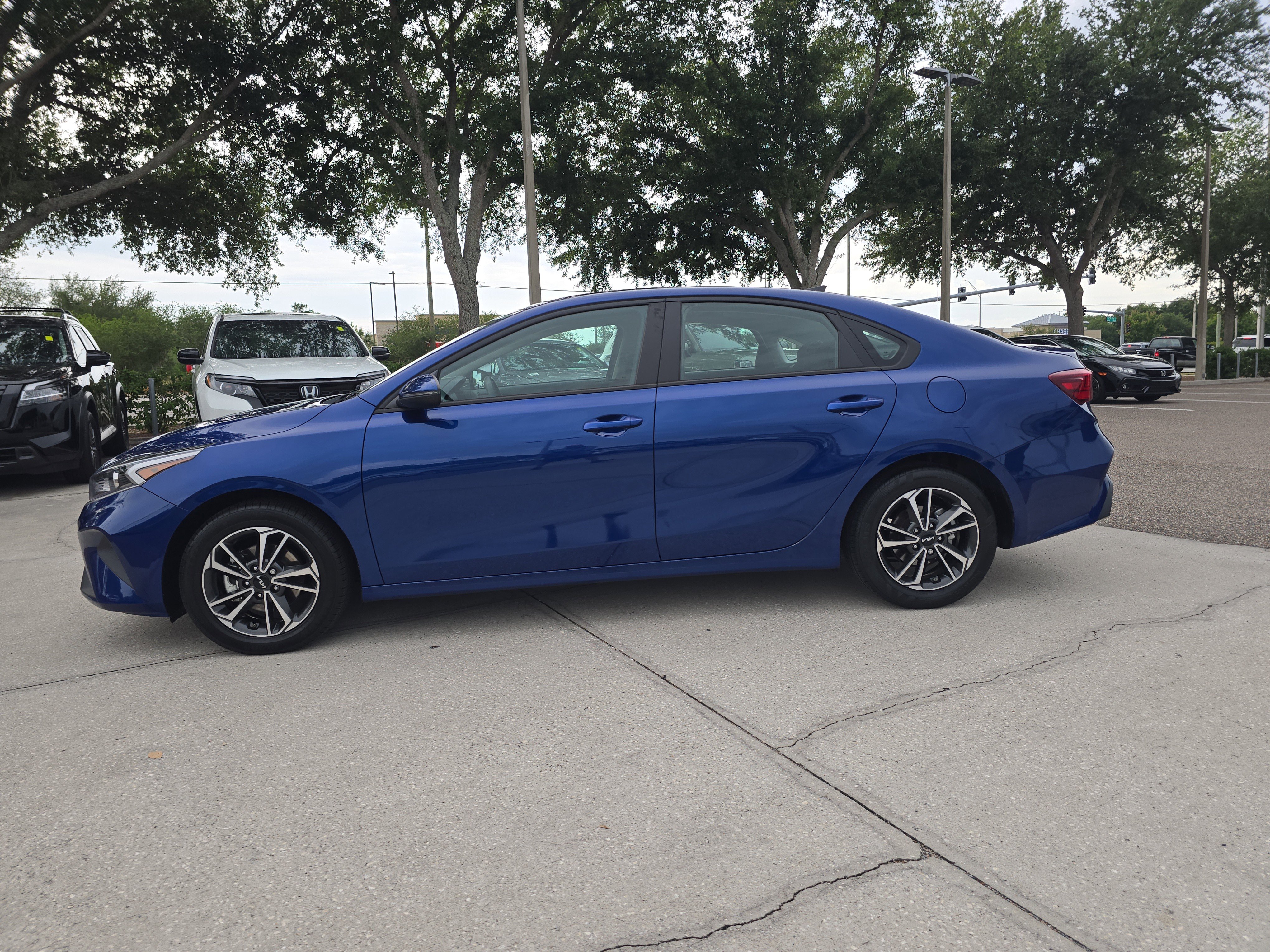 Certified 2023 Kia Forte LXS w/ LXS Technology Package FWD image 5