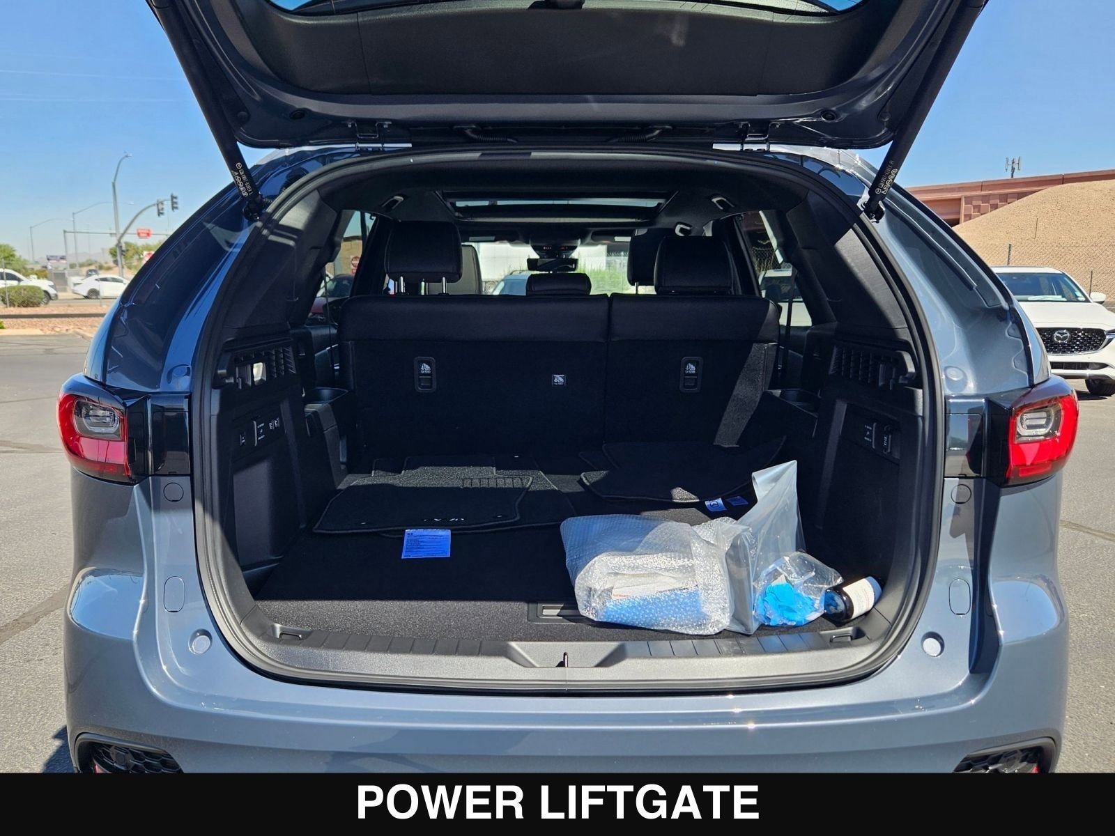 New 2025 MAZDA CX-70 Plug-In Hybrid w/ Premium Plus image 23