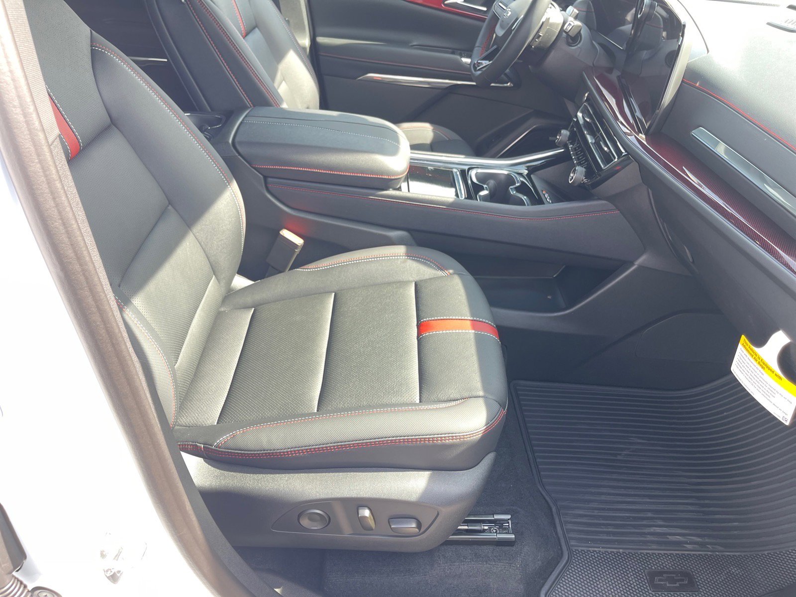 New 2026 Chevrolet Traverse RS FWD image 18