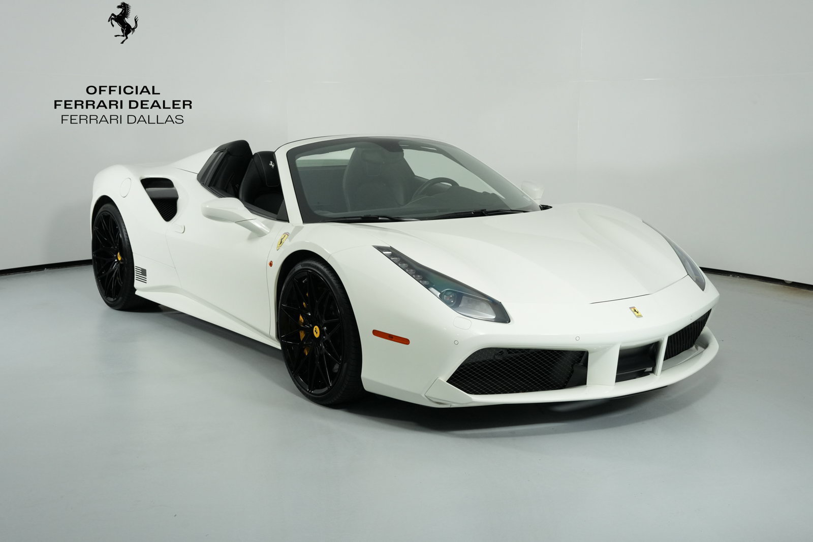Used 2019 Ferrari 488 Spider RWD image 1