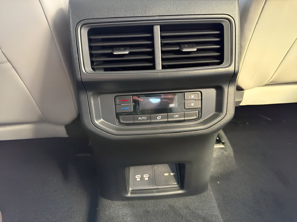 New 2027 Volkswagen Atlas SE AWD/4WD image 20