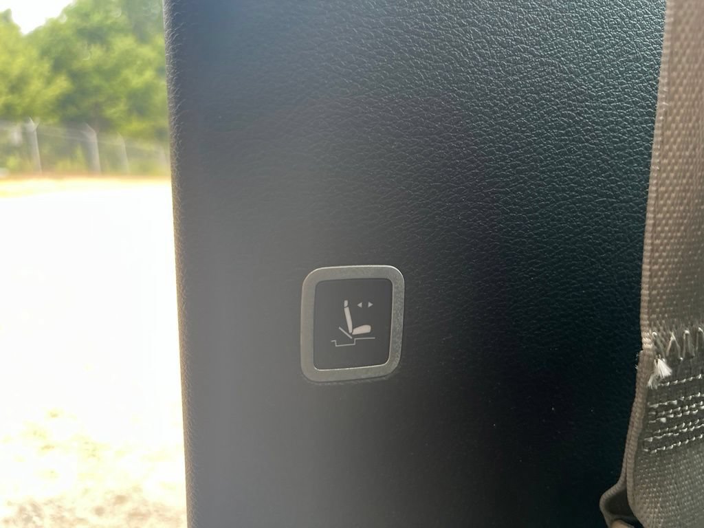 Used 2017 Chrysler Pacifica Touring-L Plus FWD image 26