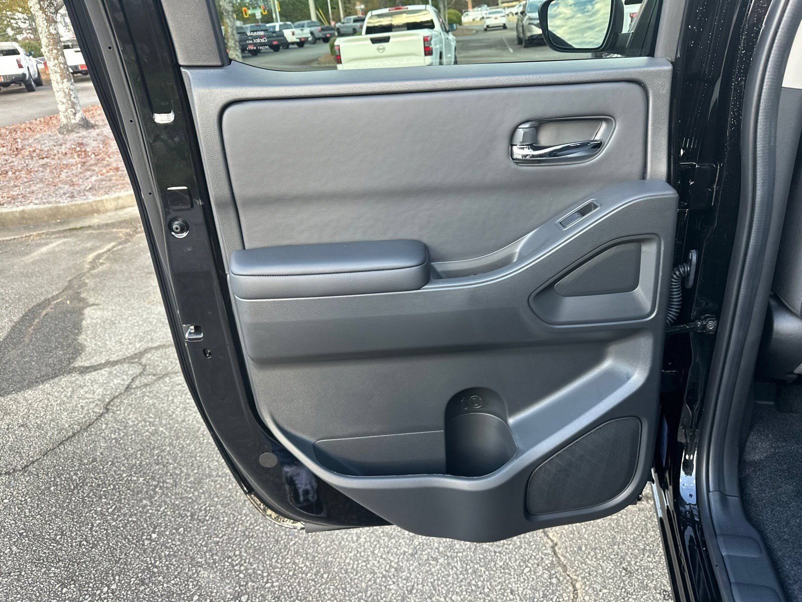 New 2026 Nissan Frontier SV w/ All-Weather Content Package AWD/4WD image 21