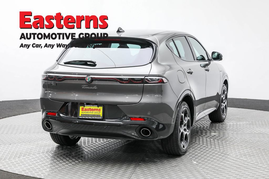 Used 2024 Alfa Romeo Tonale Veloce w/ Active Assist Package image 5