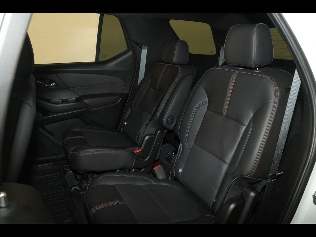 Certified 2023 Chevrolet Traverse RS w/ LPO, Floor Liner Package AWD/4WD image 32