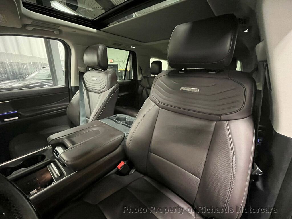 Used 2025 Ford Expedition Platinum w/ Platinum Ultimate Package image 17