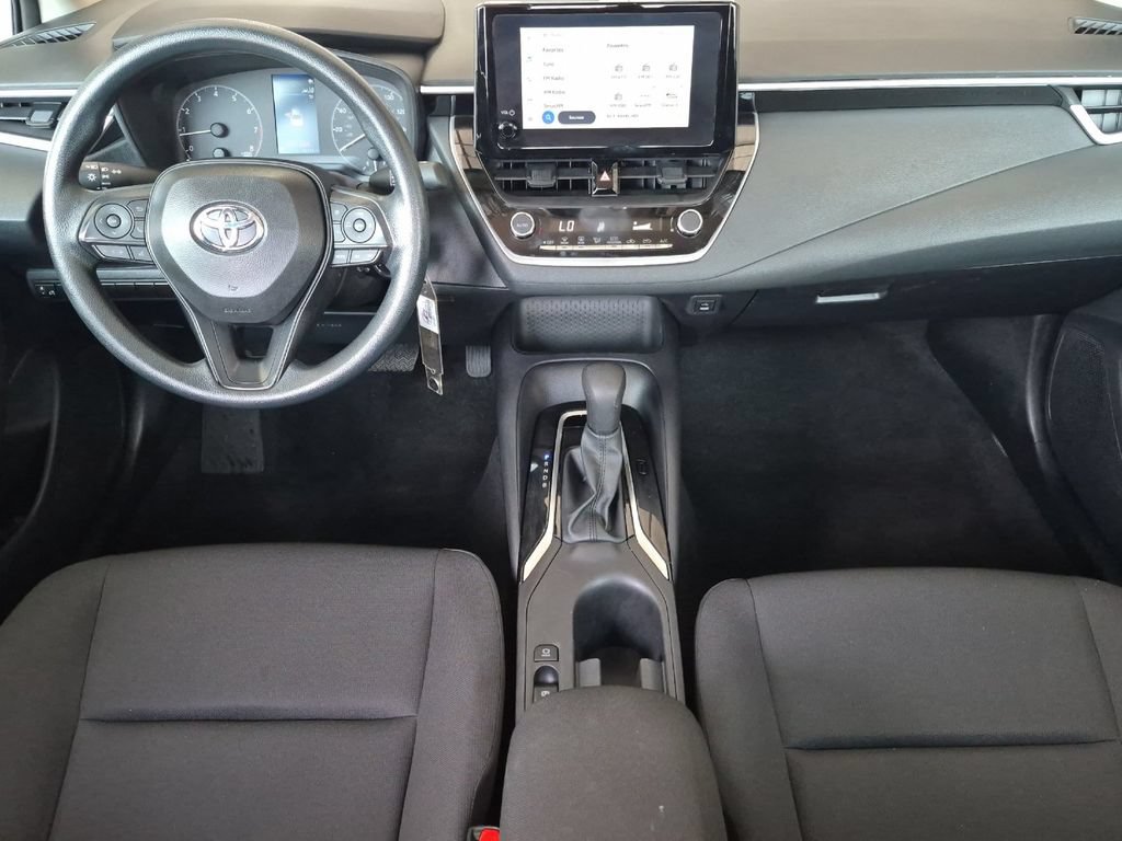 Used 2025 Toyota Corolla LE FWD image 13