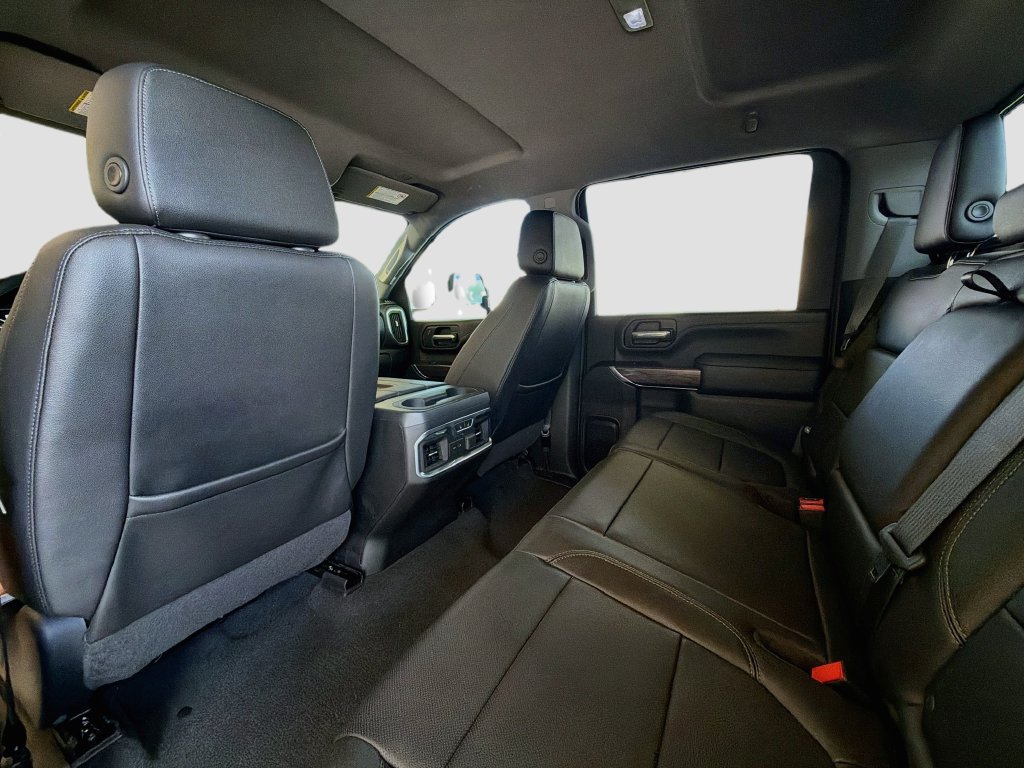 Used 2021 Chevrolet Silverado 2500 LTZ w/ LTZ Premium Package AWD/4WD image 26