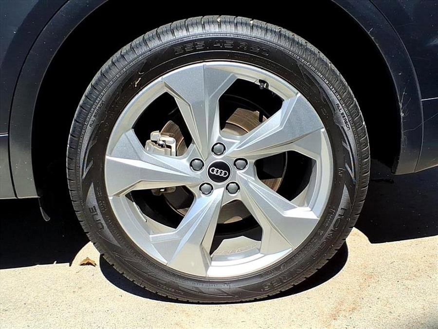 Used 2022 Audi Q5 2.0T Premium Plus image 3