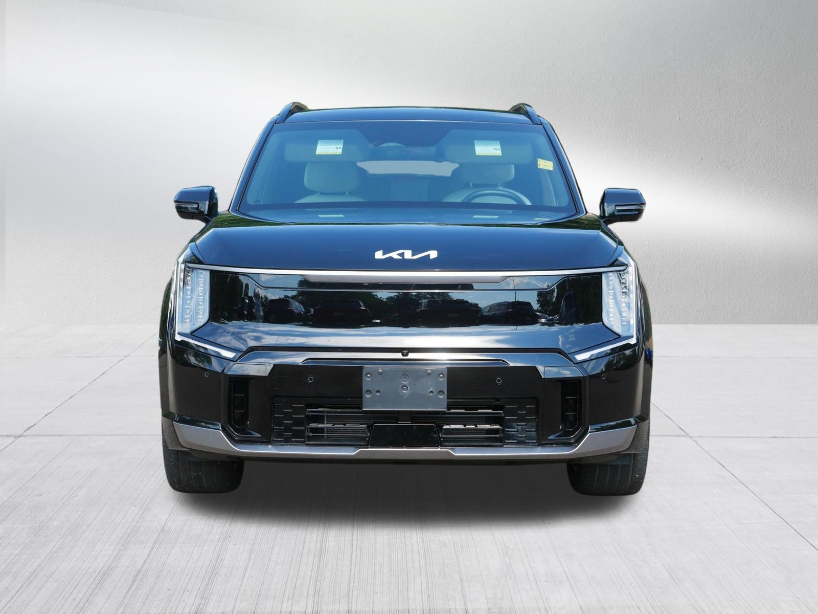 Certified 2024 Kia EV9 GT-Line AWD/4WD image 2