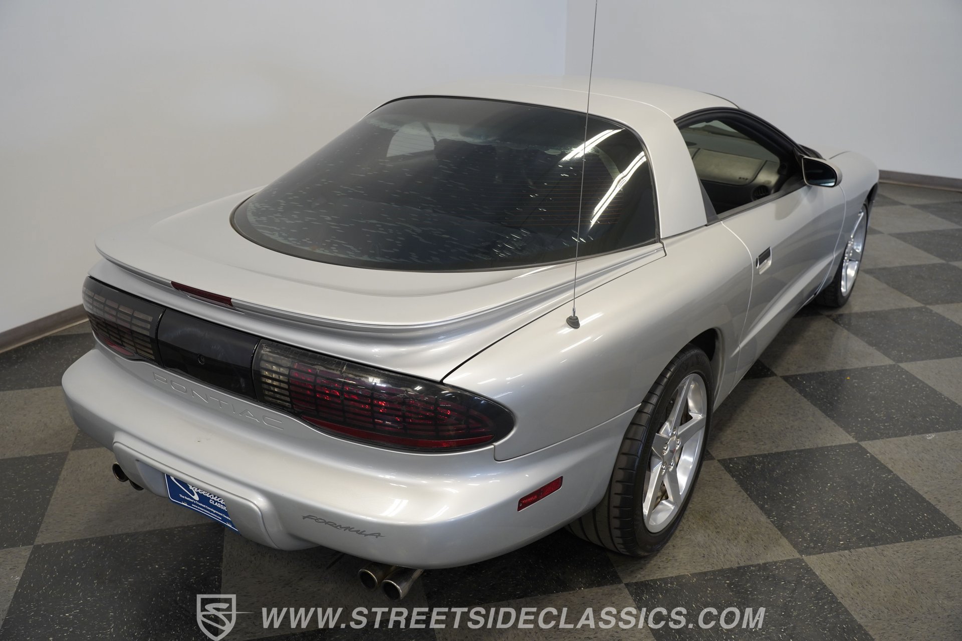 Used 1997 Pontiac Firebird Formula w/ Opt Pkg RWD image 29
