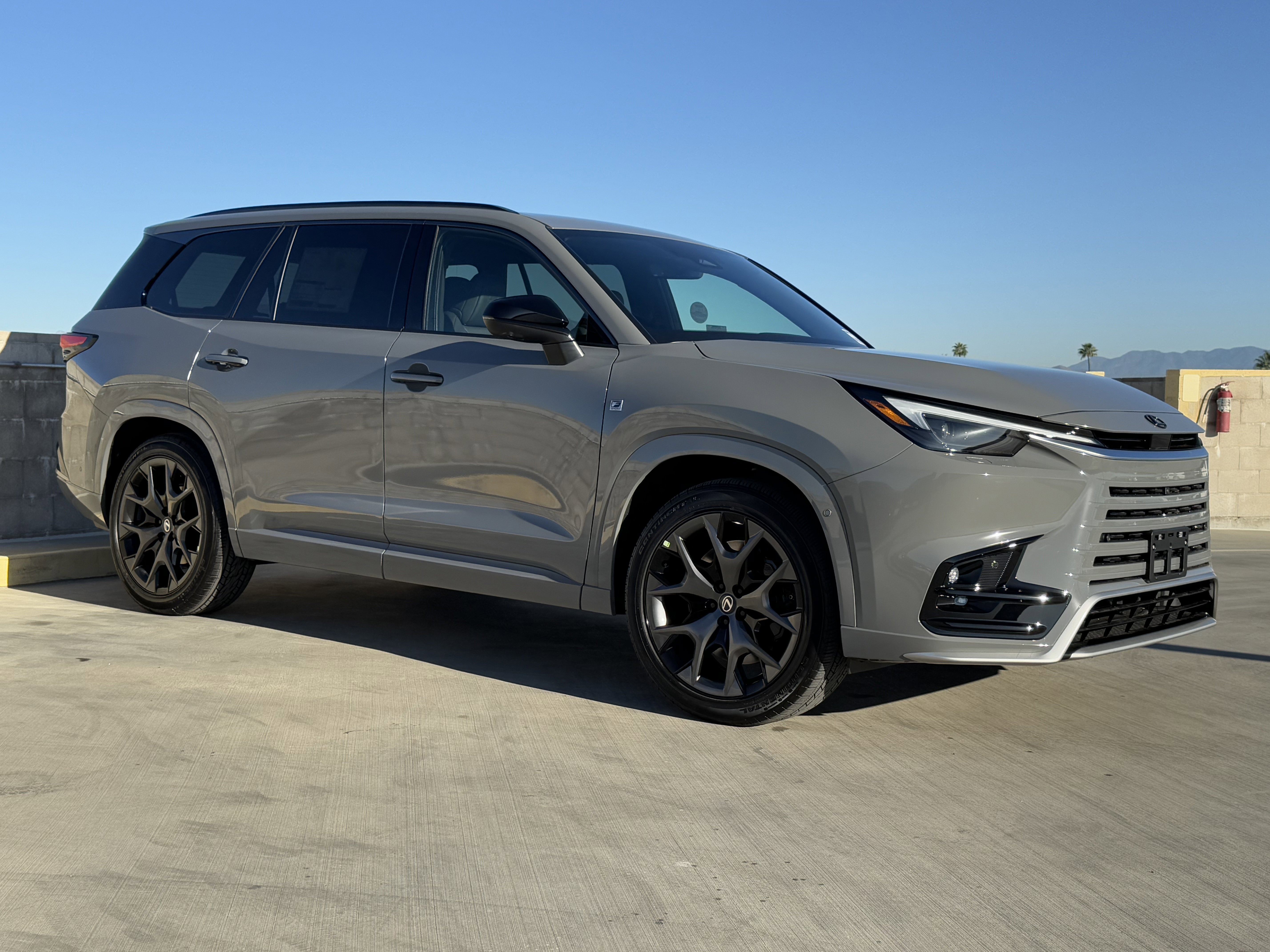 New 2026 Lexus TX 500h AWD image 2