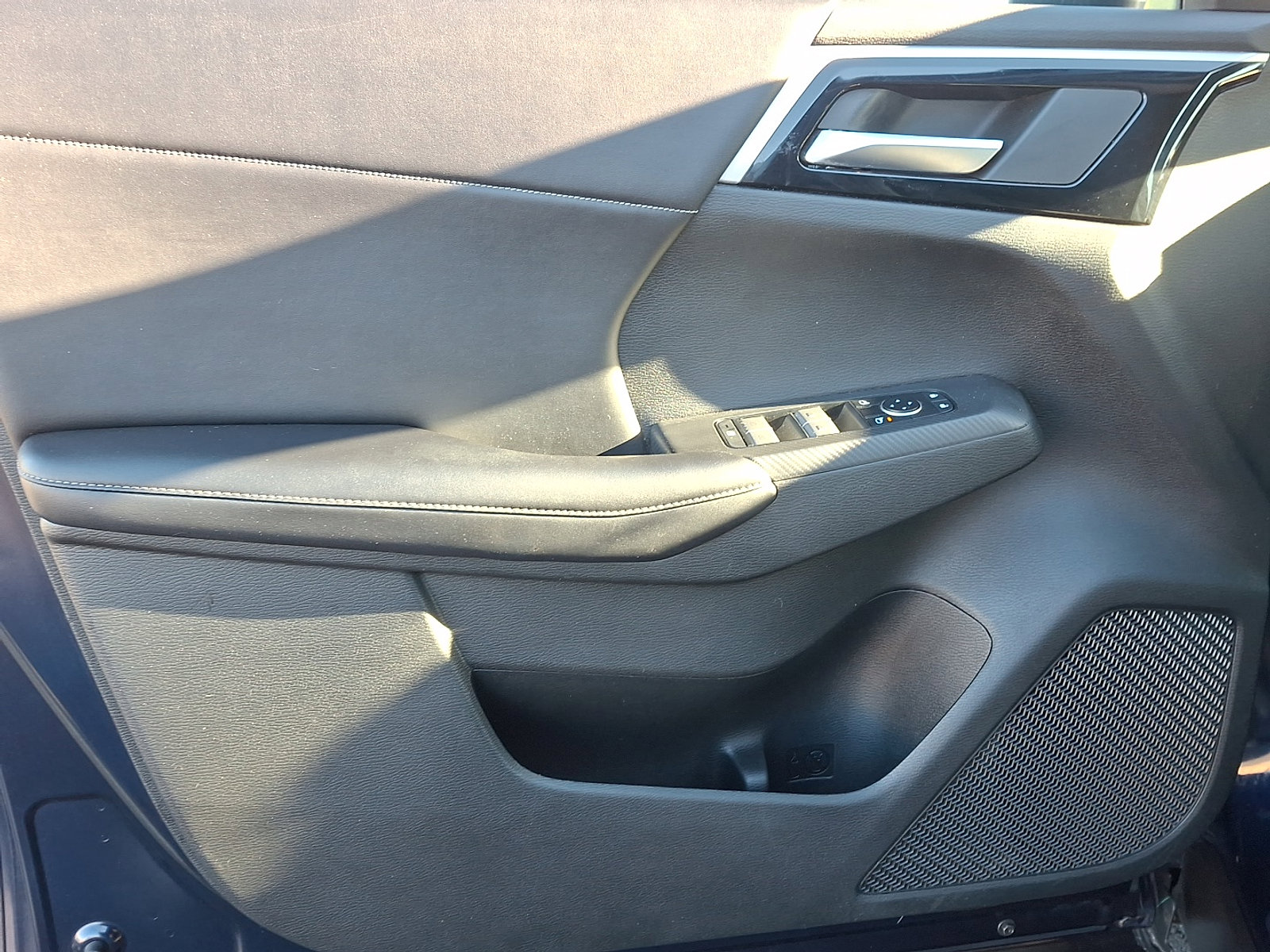 Used 2022 Mitsubishi Outlander SE image 13