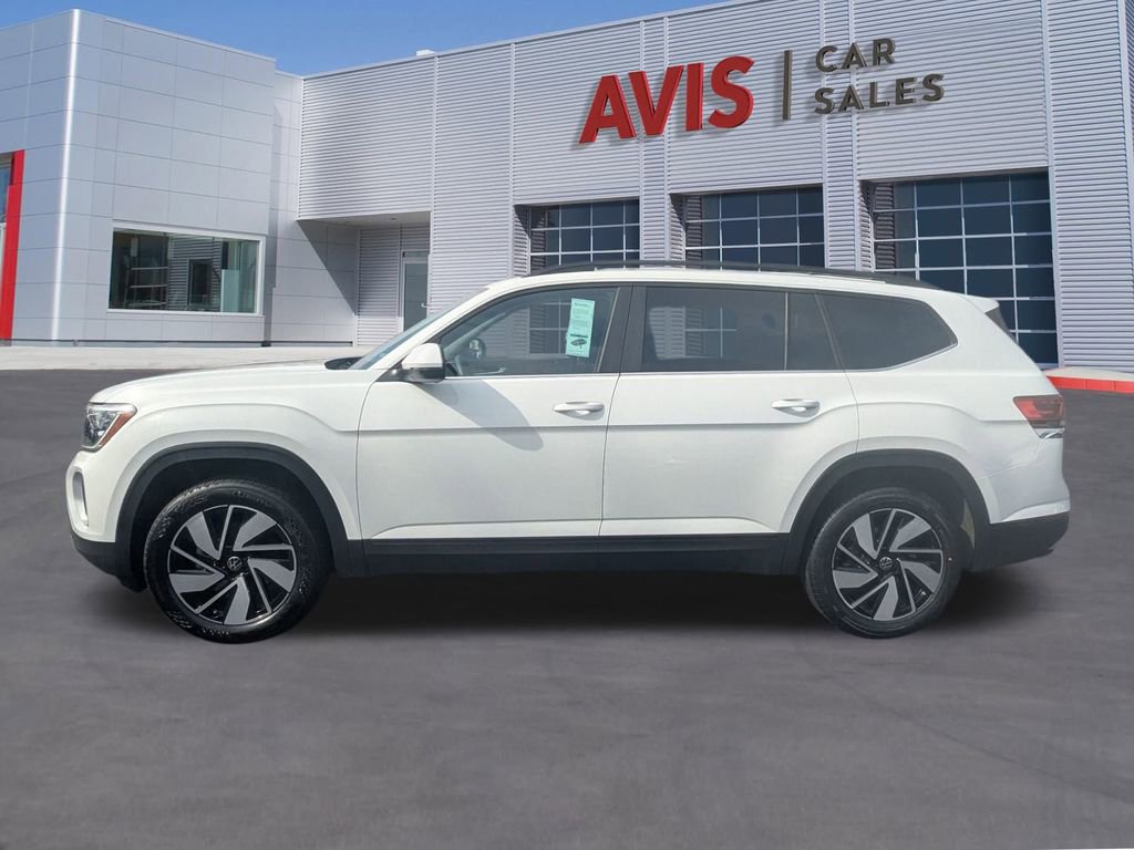 Used 2025 Volkswagen Atlas SE image 10