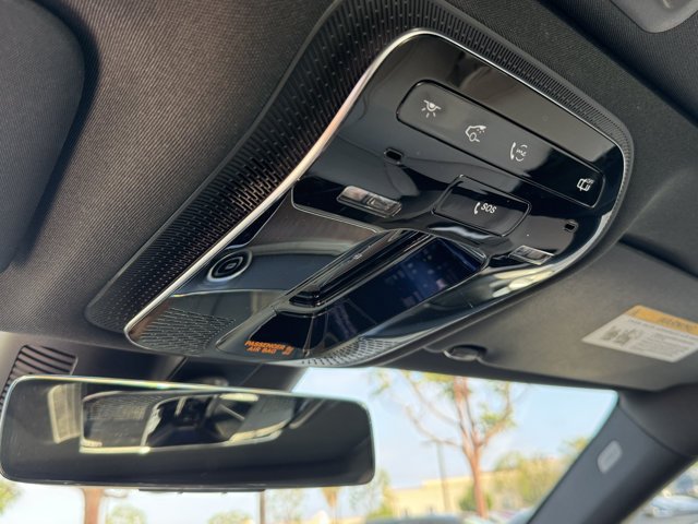 Used 2024 Mercedes-Benz C 300 Sedan image 23