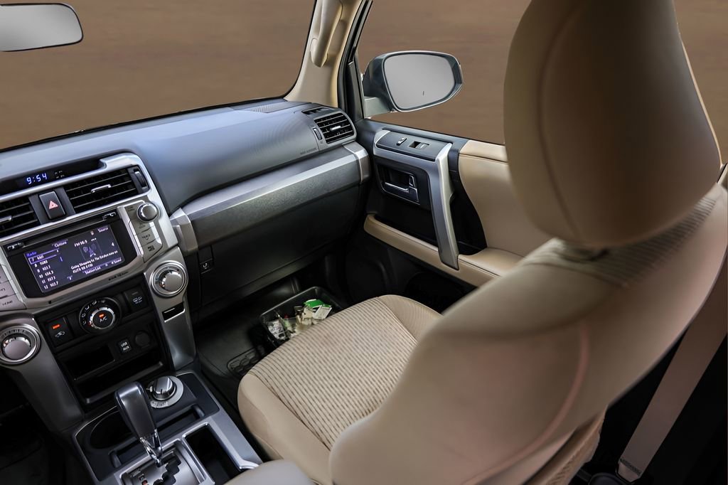 Used 2019 Toyota 4Runner SR5 AWD/4WD image 26