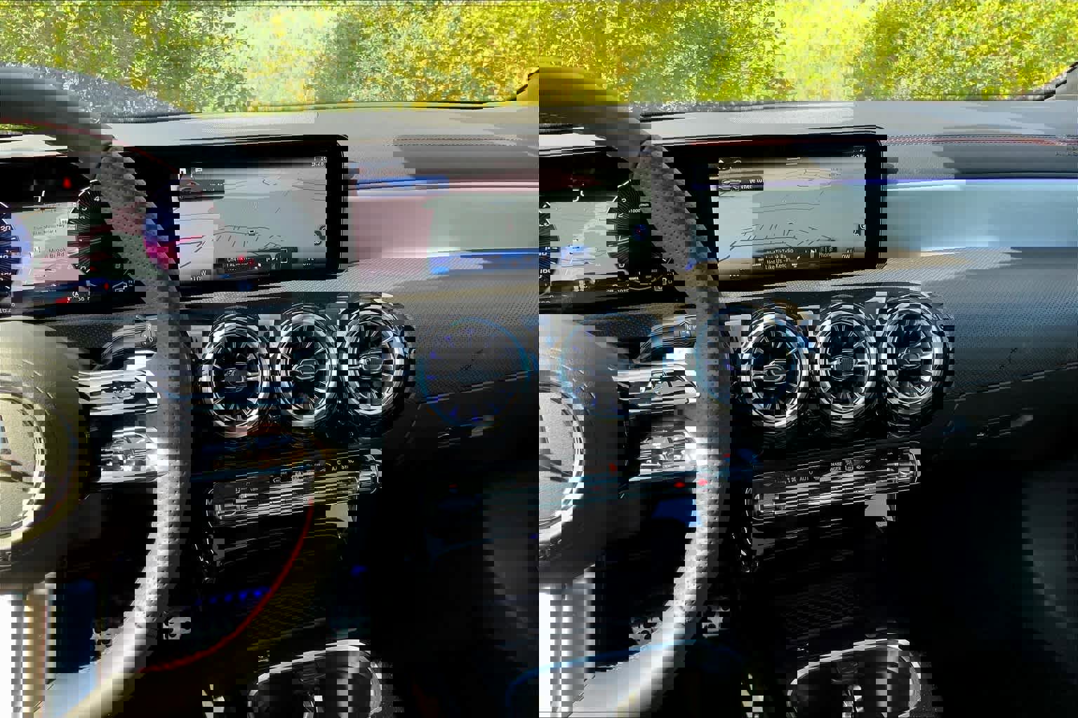 Certified 2025 Mercedes-Benz CLA 250 4MATIC image 6