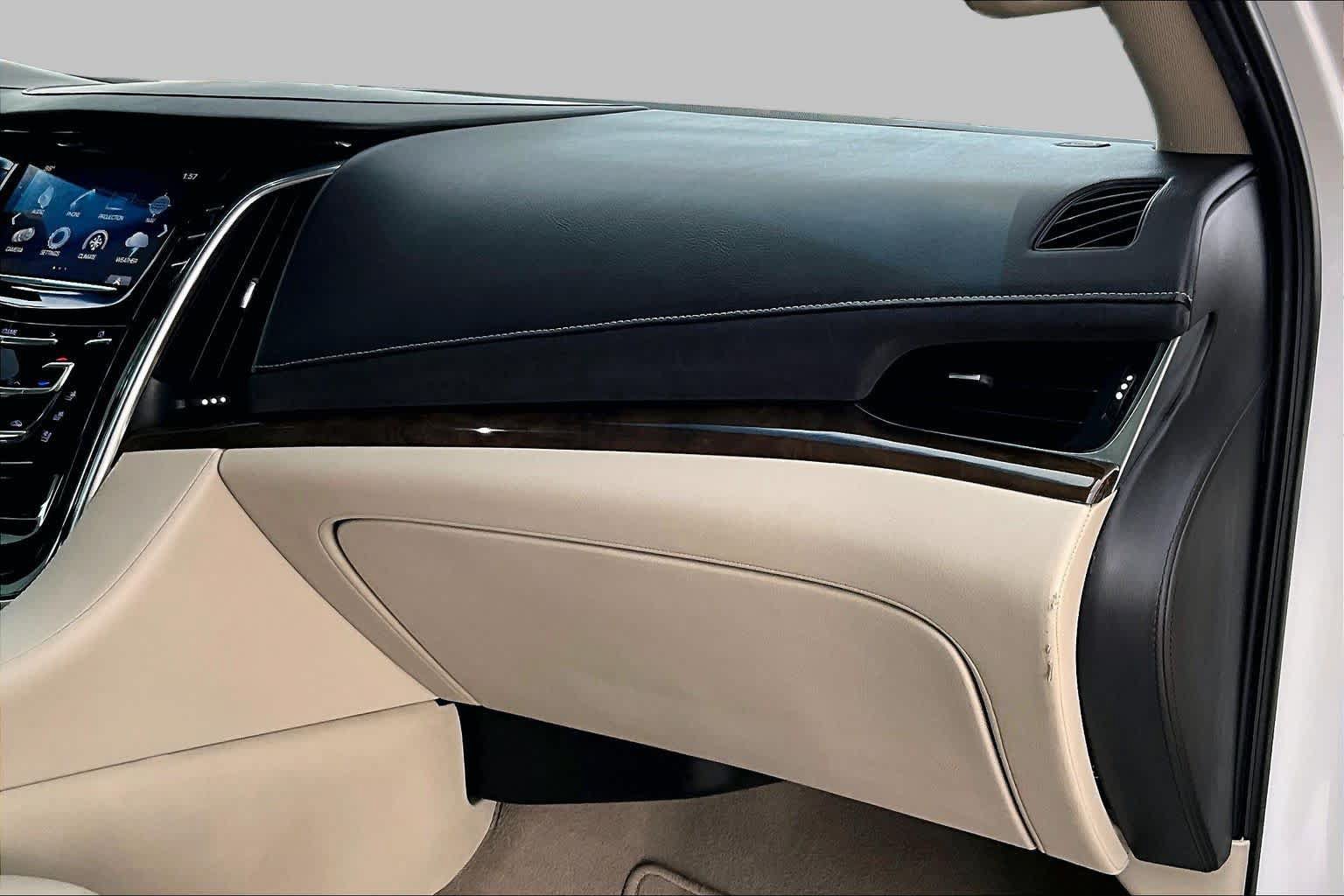 Used 2019 Cadillac Escalade ESV Premium Luxury RWD image 19