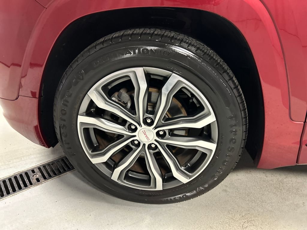 Used 2018 GMC Terrain Denali w/ Comfort Package AWD/4WD image 9