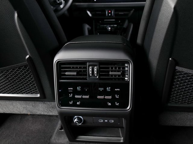New 2026 Porsche Cayenne AWD/4WD image 14