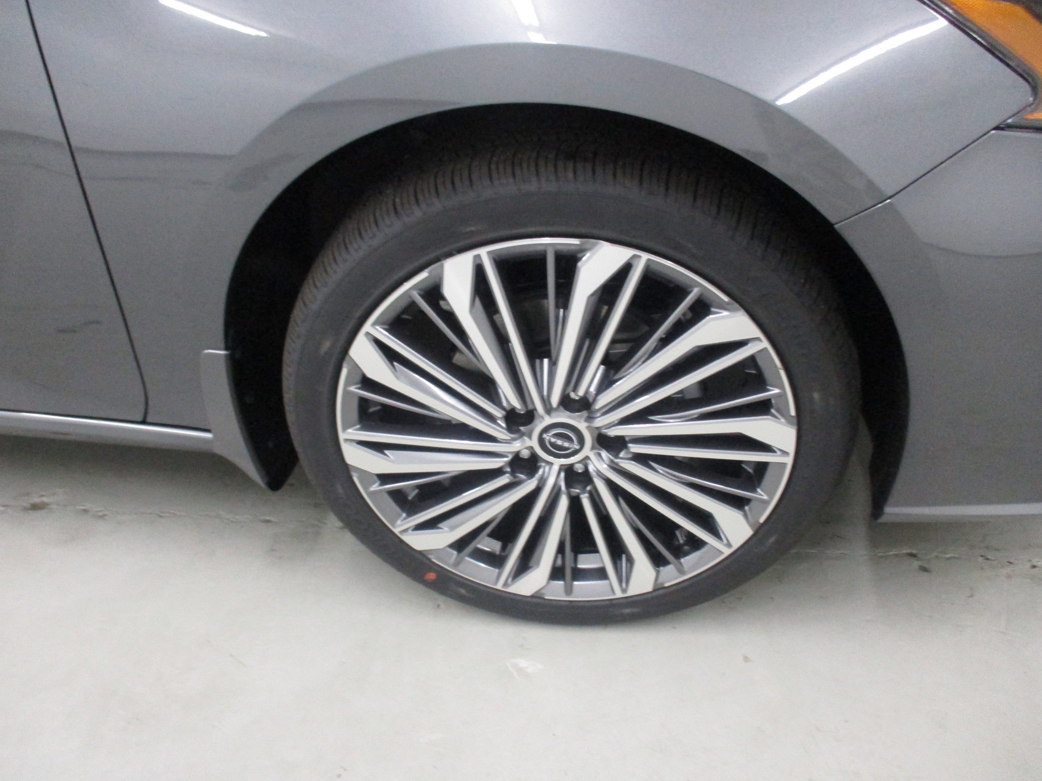New 2026 Nissan Altima 2.5 SV w/ SV Premium Package AWD/4WD image 4