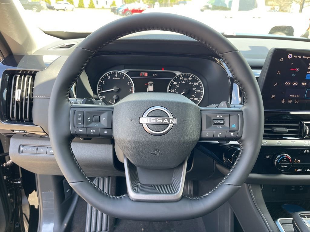 New 2026 Nissan Pathfinder SV w/ SV Premium Package AWD/4WD image 14