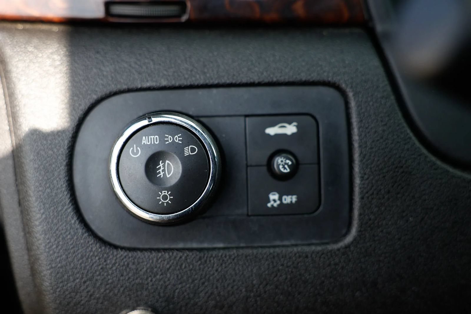 Used 2013 Chevrolet Impala LTZ FWD image 41