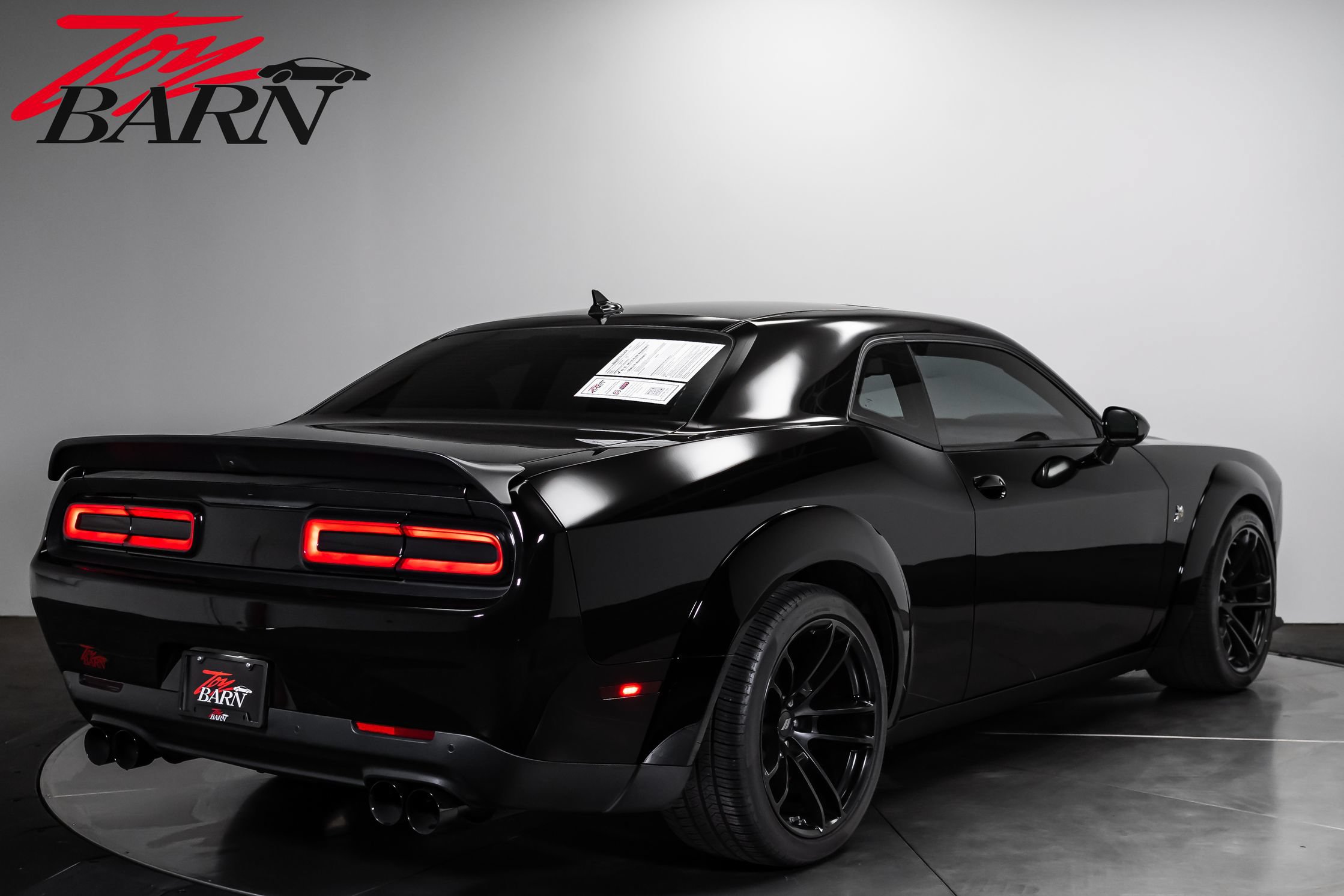 Used 2021 Dodge Challenger R/T Scat Pack RWD image 5