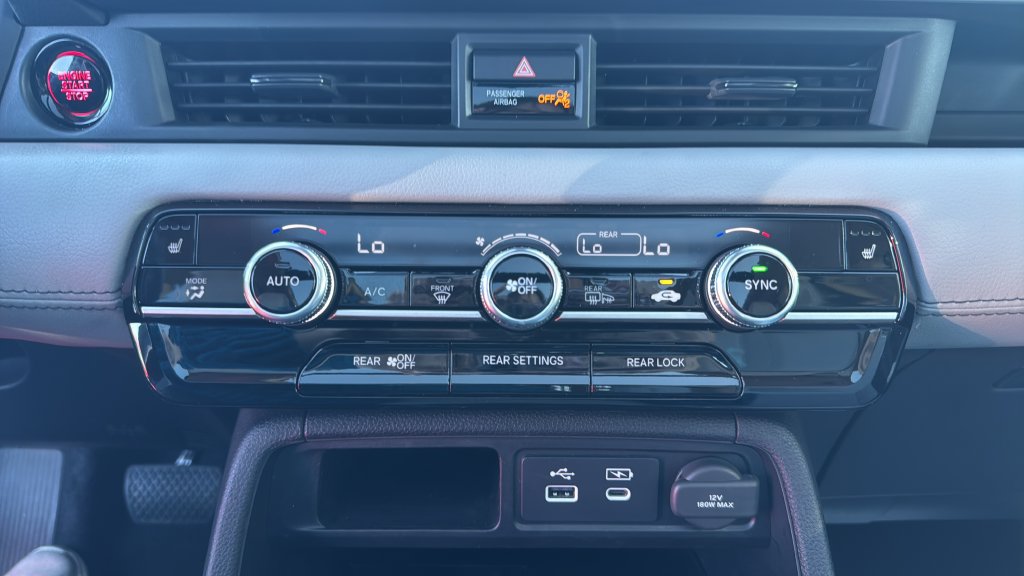 Used 2024 Honda Pilot Touring image 24